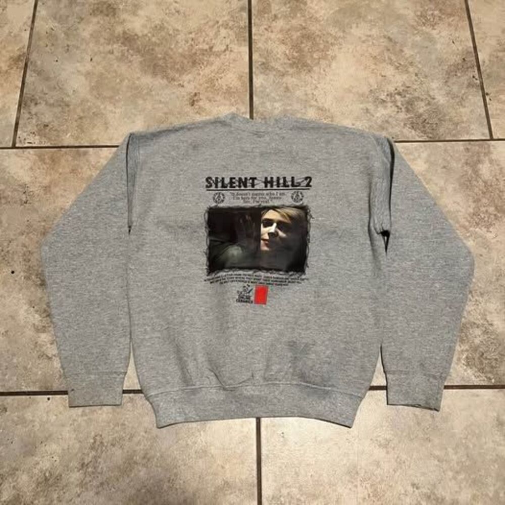 Online Ceramics Silent Hill 2 Maria Graphic Crewneck Sweatshirt Grey men sz S/XS